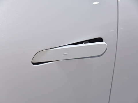 2025�� ����TECH�� 64.2kWh