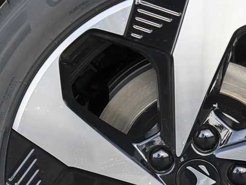 2026�� ���� 1215 Ԫ�����а�