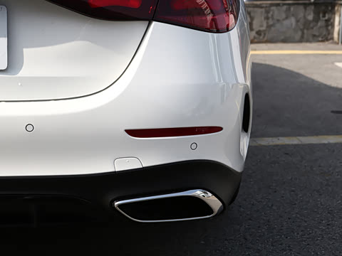 2026�� E 300 ʱ�����˶���