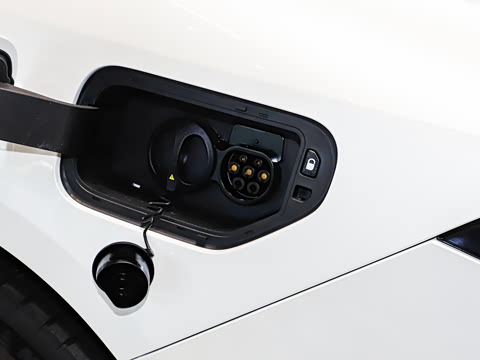 2025�� 710 Max��