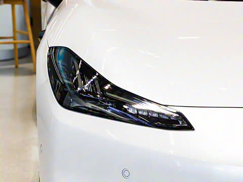 2025�� 710 Max��