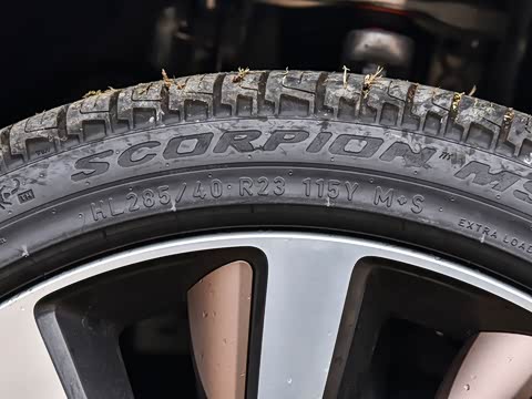 2025�� 3.0 L6 400PS SV���ٴ����ӳ��� 4��