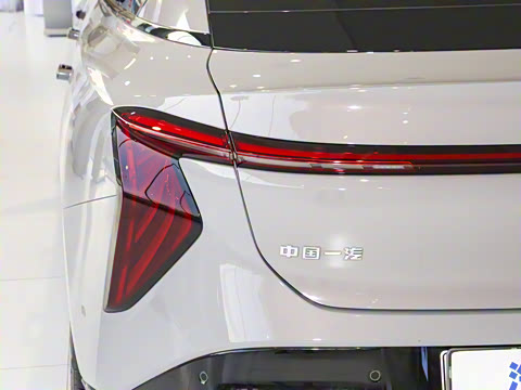 2025�� 640 ���� ��ѡ��