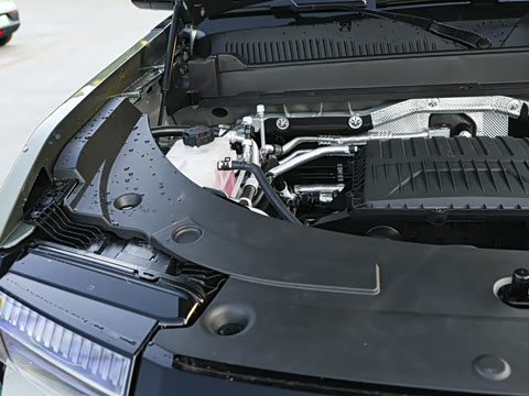 2025�� 215Զ�а�