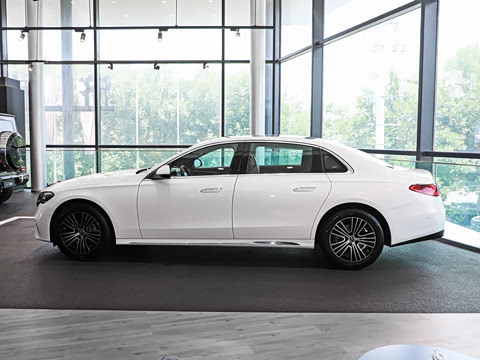 2026�� �Ŀ� E 260 L