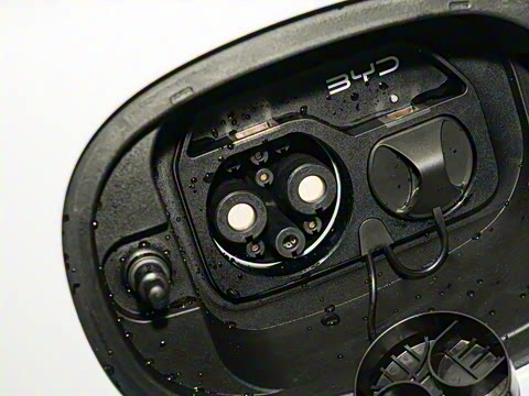 2026�� DM-i 220KM׿Խ��