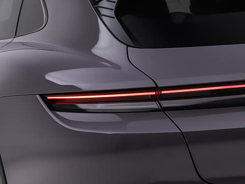 2026�� Taycan 4 Cross Turismo