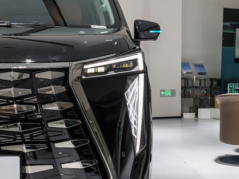 2026�� PHEV L ���� Ultra