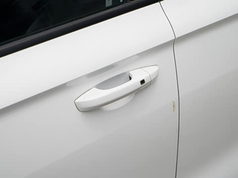 2027�� ���� 1.5L CVT������