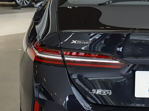 2026�� �Ŀ� 530Li xDrive M�˶���װ