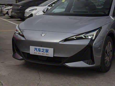 2025�� �Ŀ� 560PRO 185kW