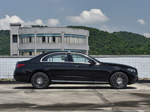 2026�� �Ŀ� C 260 L