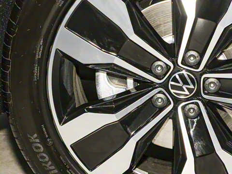 2025�� ���ڿ� 330TSI �Զ�����R-Line��ҫ��