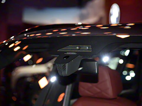 2025�� xDrive 40Li ������M�˶���ҹ��װ