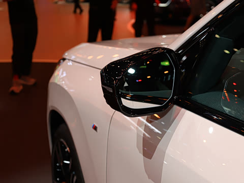 2025�� M50 xDrive