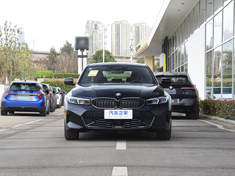 2026�� 330Li ������ M�˶���ҹ��װ