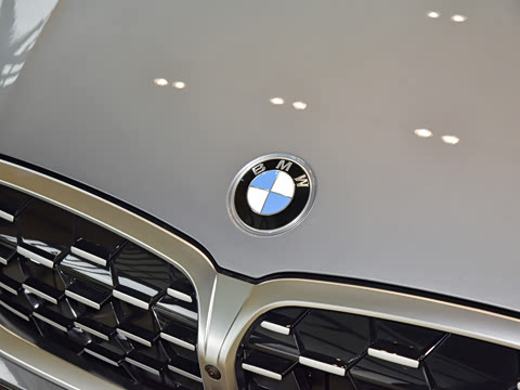 2026�� 325Li M�˶���װ