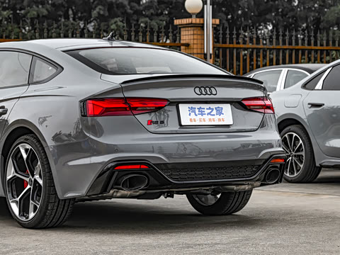 2025�� RS 5 2.9T Sportback ȼ���