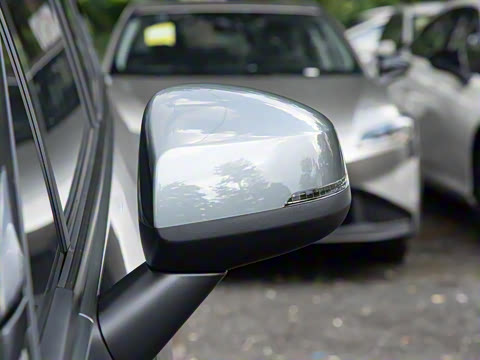 2025�� Plus 610 ������