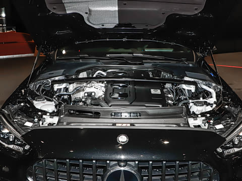 2026�� AMG C 43 4MATIC