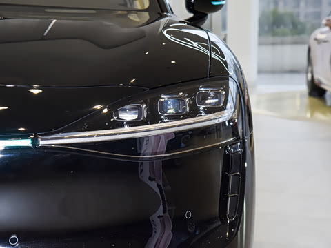 2025�� ���� Max (896�߼����״