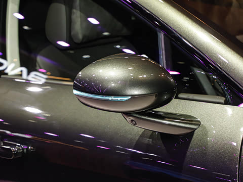 2025�� ���� Ultra�������� (896�߼����״