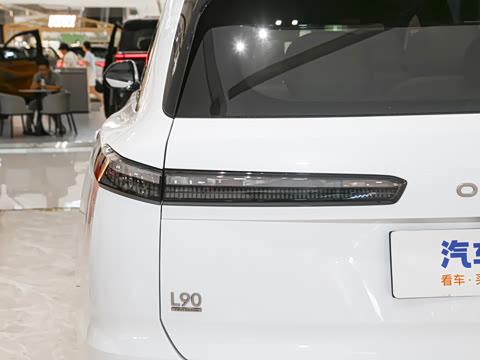 2025�� Pro ������