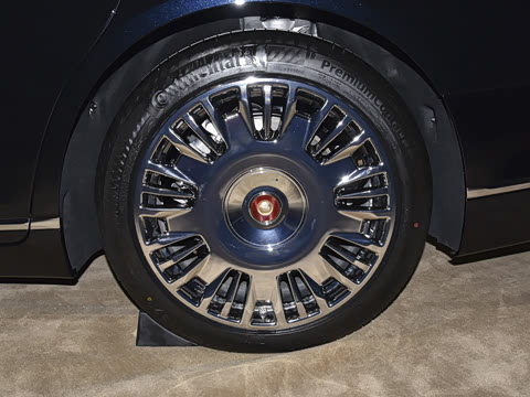 2026�� 4.0T V8��