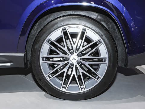 2026�� AMG GLE 53 4MATIC+