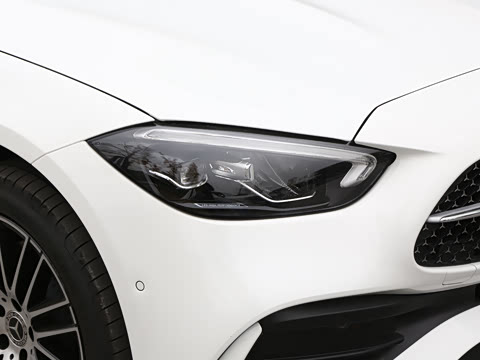 2026�� C 260 L �˶��ر��