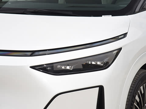 2026�� ���� 750 Ultra