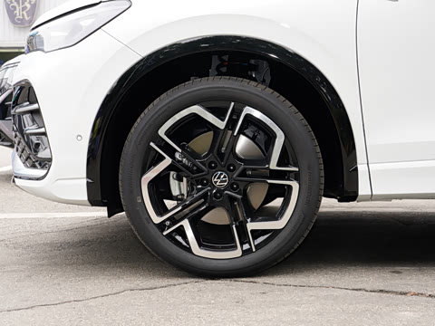 2026�� PRO 380TSI ���� R-Line �����