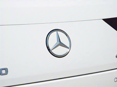 2025�� CLA 260 4MATIC ���ܳ�