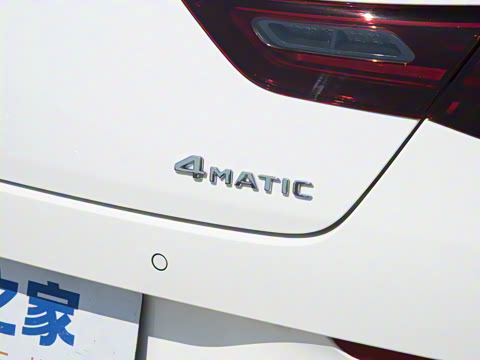 2025�� CLA 260 4MATIC ���ܳ�