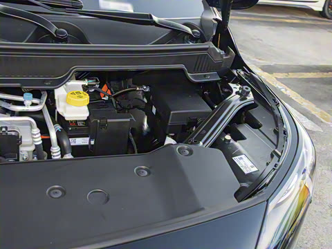 2025�� Plus 610 ������