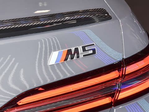 2025�� M5