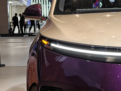 2026�� Livis