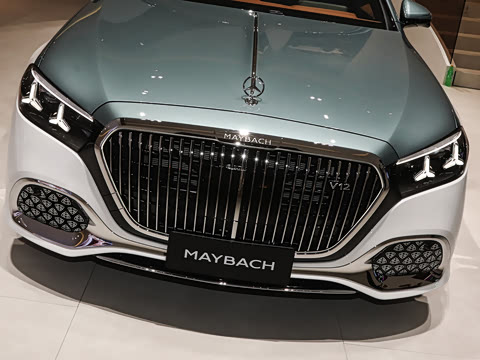 2027�� S 680 4MATIC