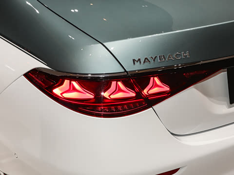 2027�� S 680 4MATIC