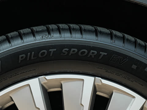 2026�� Ultra+ ������