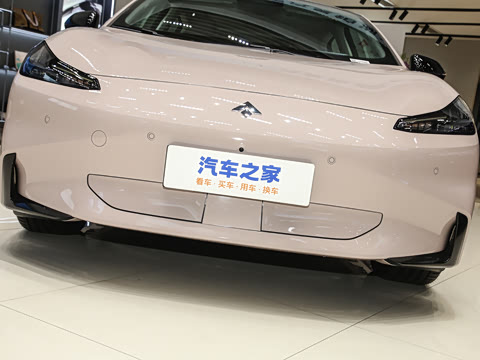 2025�� �Ŀ� 710 Max��