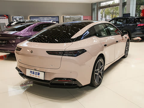 2025�� �Ŀ� 710 Max��