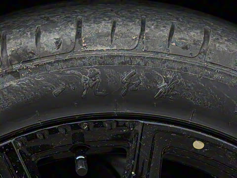 2025�� 2.0T �Զ���Ӱ200���������