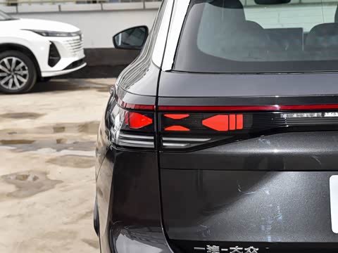 2026�� ̽��L 330TSI ������ӢCity��