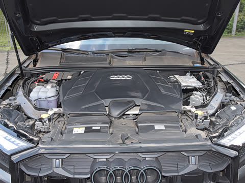 2025�� 55 TFSI quattro S line����ʿ��
