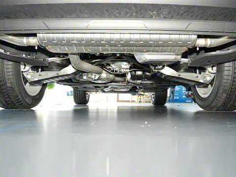 2025�� 2.0TSI ��Խ��