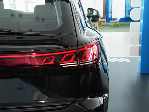 2025�� 2.0TSI ��Խ��