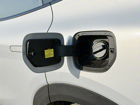 2026�� 215Max���̰�