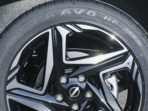 2025�� �Ŀ� ���� 2.0L CVT XV+���Ȱ�