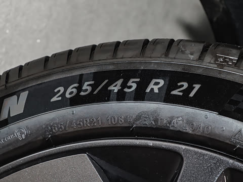 2025�� Pro ���ܻ��°�